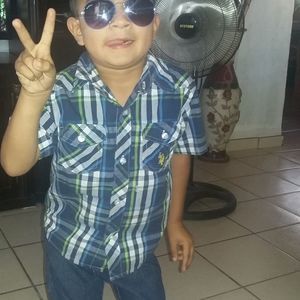 Meet your Posher, Javier